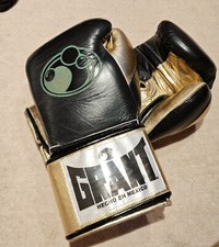 Grant 12oz Black Gold Hook and Loop Boxing Gloves Heavy Bag Pads Mitts