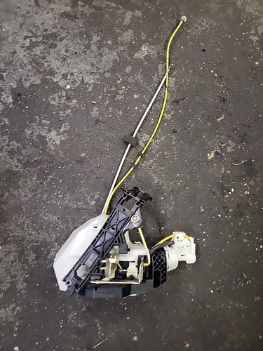 Mercedes class door lock - mercedes, s