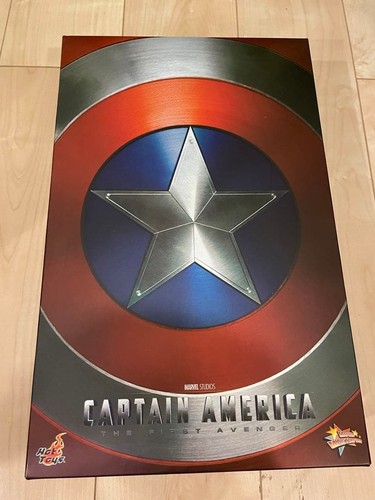 Hot toys captain - captain, america