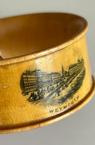 Mauchline napkin ring - mauchline,