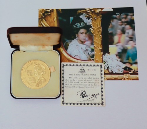 Rare 1977 queen elizabeth - elizabeth, ii