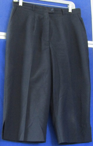 Euc black capri - euc, i.c.y