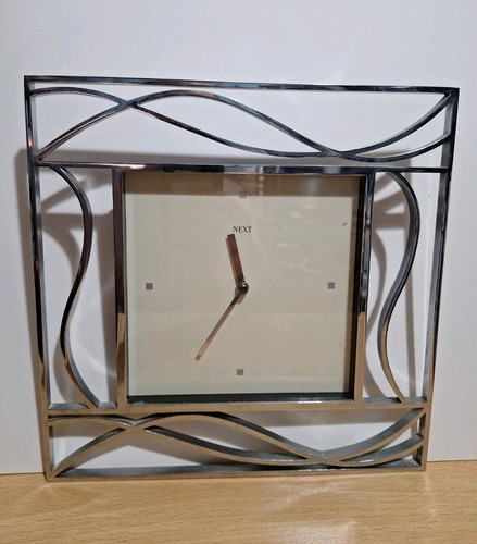Next square wall - square,