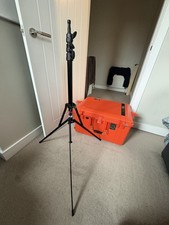 Matthews Reverse Folding Stand