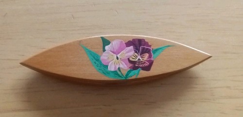 Wood tatting shuttle painted - wood,