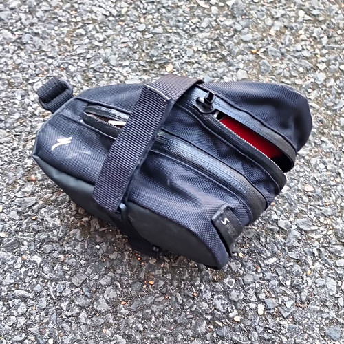 Specialized black zip - black,