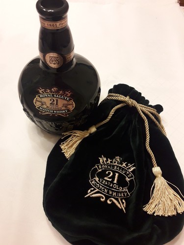 Royal salute year - royal, 21