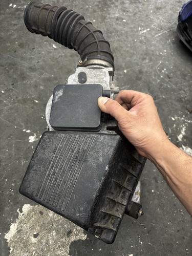 Bmw e30 air filter housing - bmw,