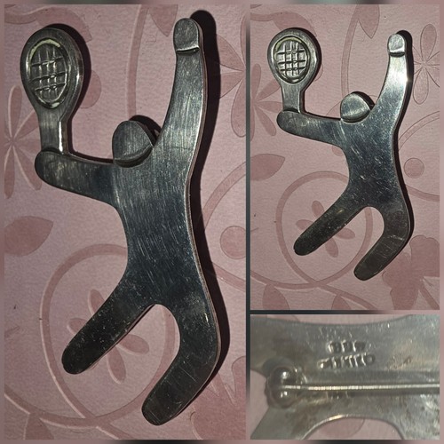 Tennis player brooch pin - player,