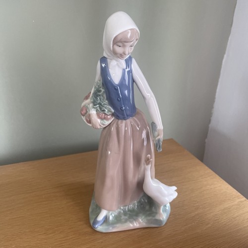 Nao lladro girl - lladro,