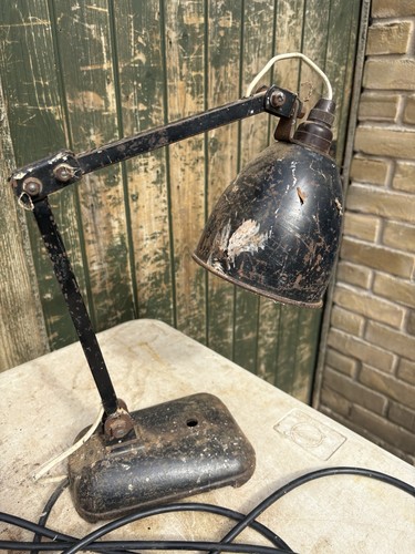 Memlite desk lamp light angle - light,