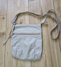 Beige country rose crossbody