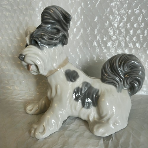 Lladro figurine skye terrier - figurine,