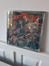 Elton John 1975, Captain