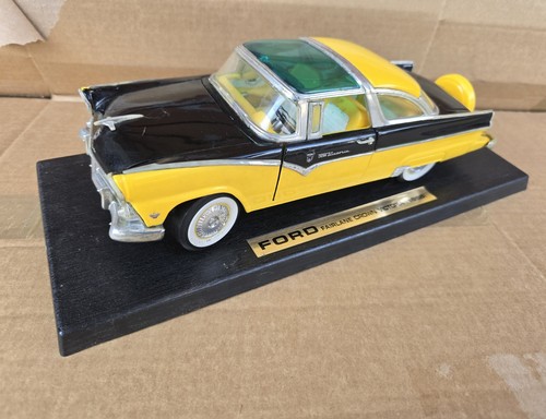 Ford fairline crown - ,