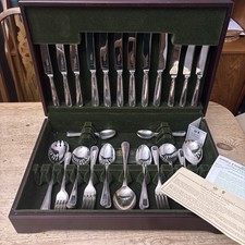 Arthur Price 46-Piece Feather