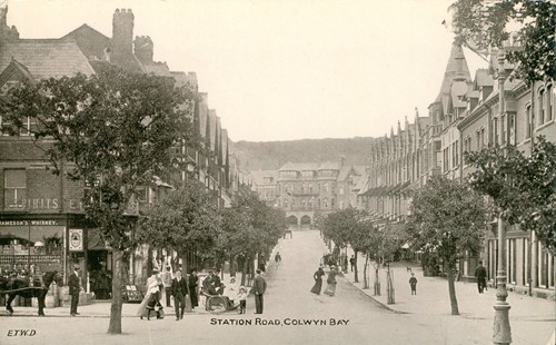 Colwyn bay conwy station - conwy, road