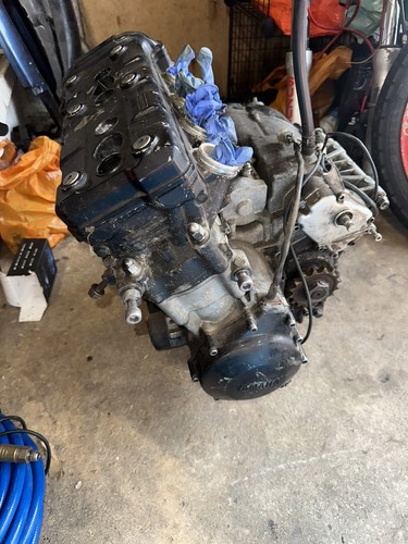 Yamaha yzf 4xv engine - yamaha,