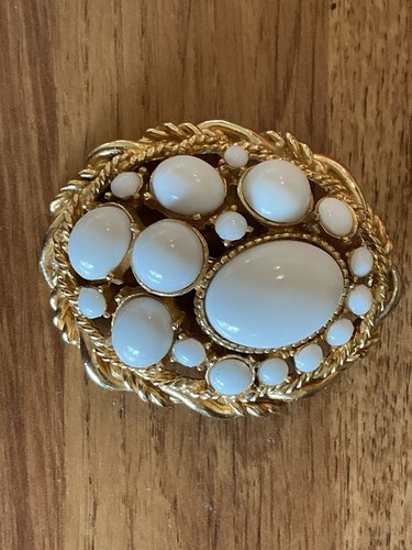 Vintage sphinx brooch in - brooch,