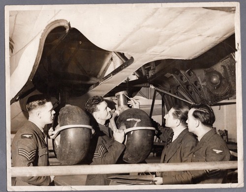 Short stirling bomber - stirling,