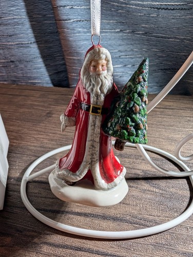 Royal doulton santa with - santa,