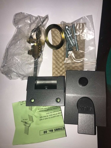 Yale latch and lock - yale, 88