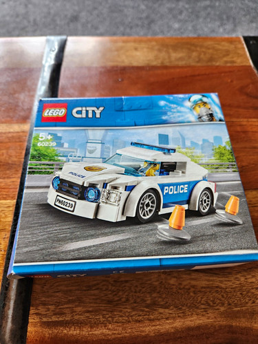 Lego city police patrol car - police,