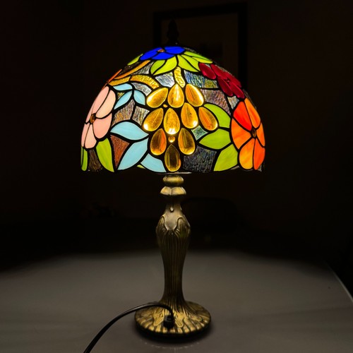 Tiffany style table lamp art - table,