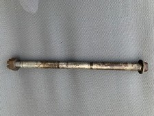 KAWASAKI Z550C REAR AXLE