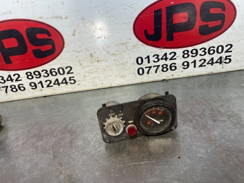 Dash panel fuel gauge - gauge, /