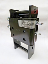 DB202091   Dixon bate / Bradley 150mm height adjustable