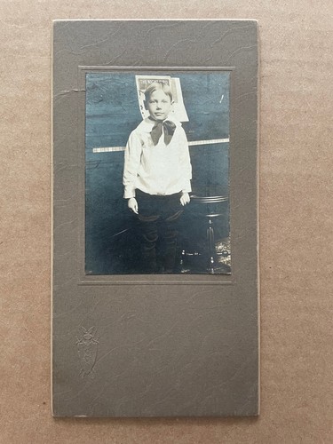 Vintage cabinet card photo boy - photo,