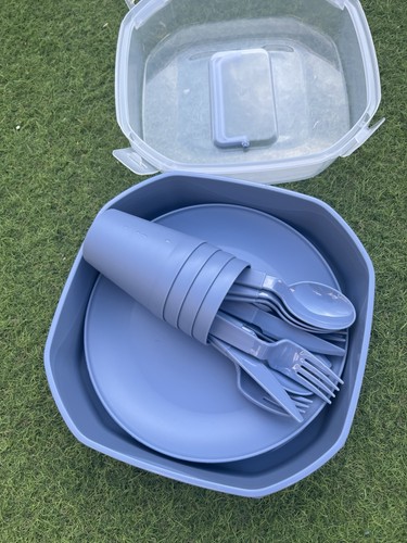 Crofton 22pc picnicware set - crofton,