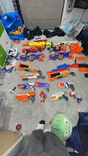 14 nerf guns, big bunch whit magazines and vests perfect for kids