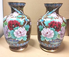 PAIR OF VINTAGE CHINESE