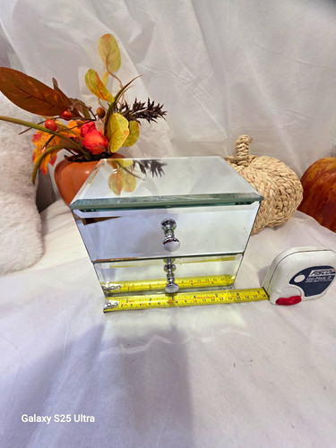 Mirrored glass jewellery box - jewellery,