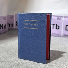 c1966 HOLY BIBLE OLD & NEW TESTAMENTS BFBS KING JAMES SMALL HARDBACK BOOK