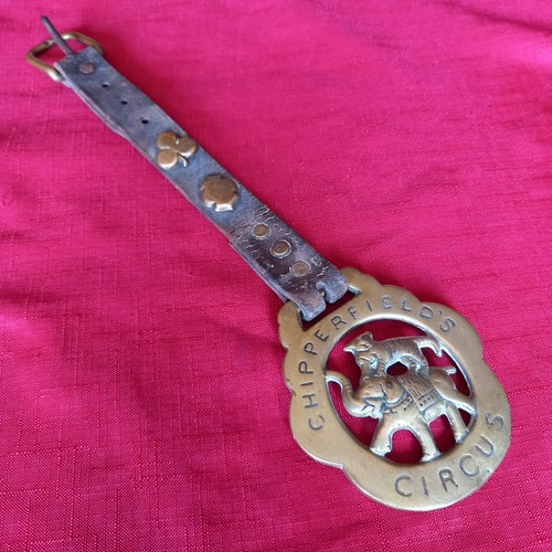 Antique vintage chipperfields - antique/vintage, 'chipperfields