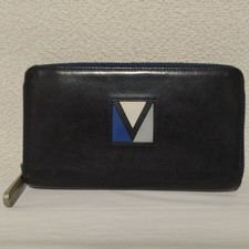 Louis Vuitton LV Cup Zippy