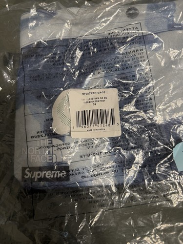 Supreme the north face - supreme, x