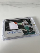 Tua Tagovailoa  2020 Panini Spectra Rookie Patch Auto /99