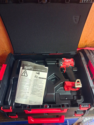 Milwaukee m12 fiw38 12v - milwaukee,