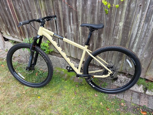 Voodoo bizango pro - pro, size