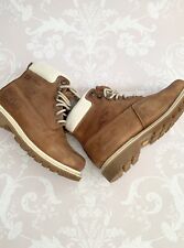 CAT Women’s Boots size 5