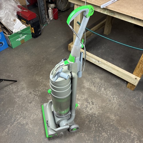 Dyson dc04 vacuum cleaner - dc04,