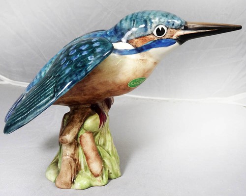 Kingfisher beswick figurine - by,