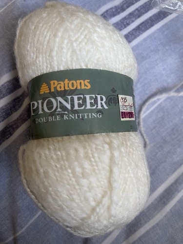 Patons pioneer cream wool - cream,