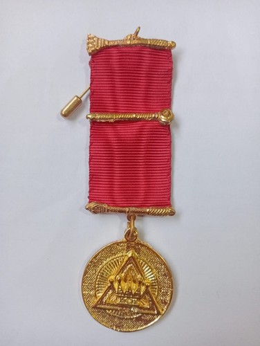 Royal arch chapter past - arch,