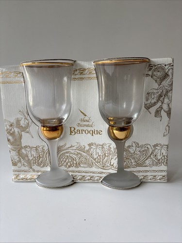 Pair baroque wine glasses - of,