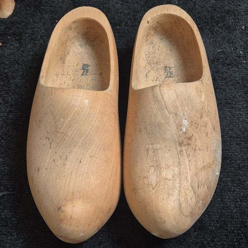 Women beige wooden clogs - beige,